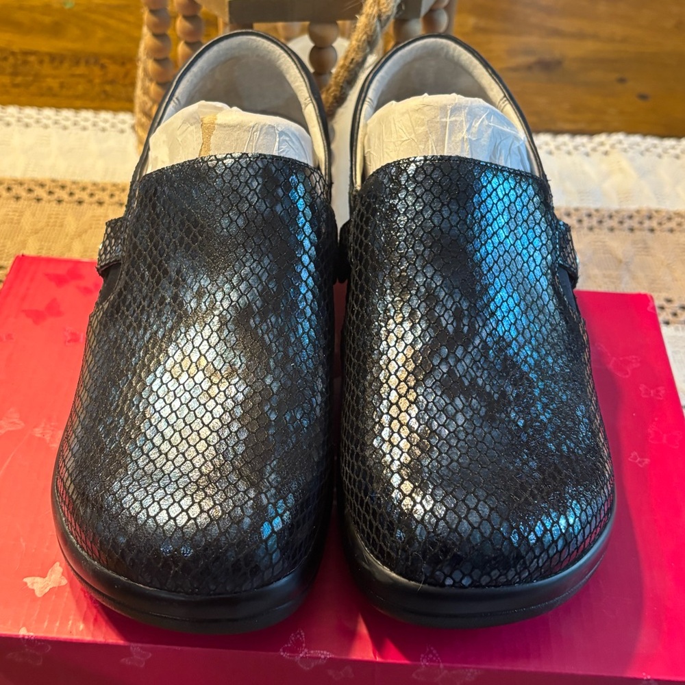Alegria Shimmering Black Snake Mules